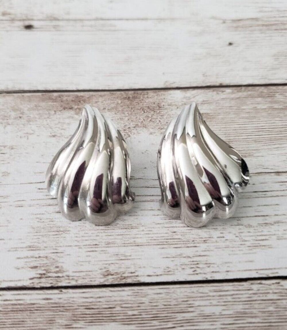 Vintage Clip On Earrings - Silver Tone Ridged Swish
